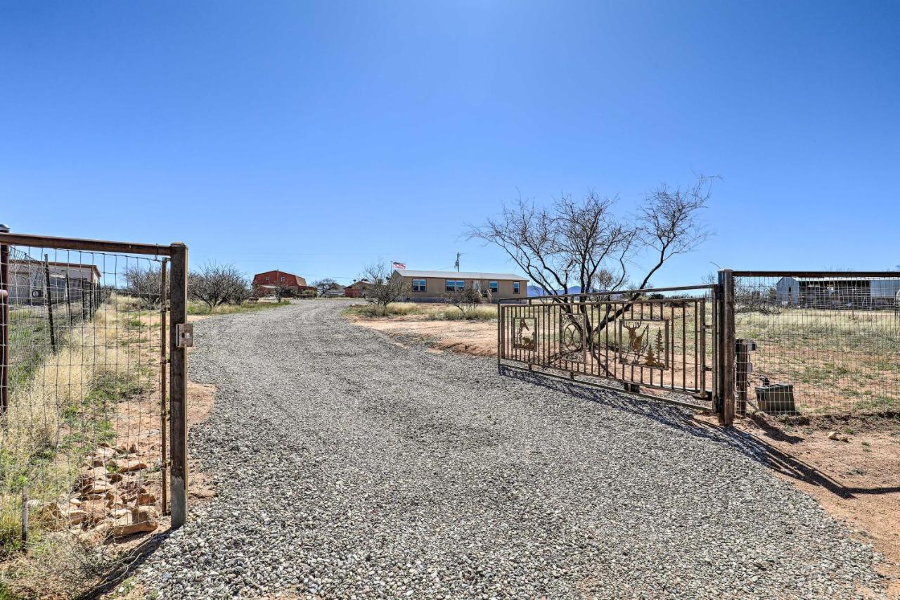 Desert Escape Off I-10 With Over 1 Enclosed Acre! Mescal Exteriör bild